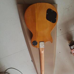 LP电他包白边玫瑰木板白电吉他指铜杨木琴体双响吉线调节原木色面