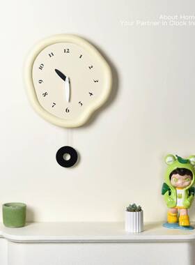 202款奶C29-D油风极挂钟装饰表烤简漆钟米白框黑色刻度超静音免5