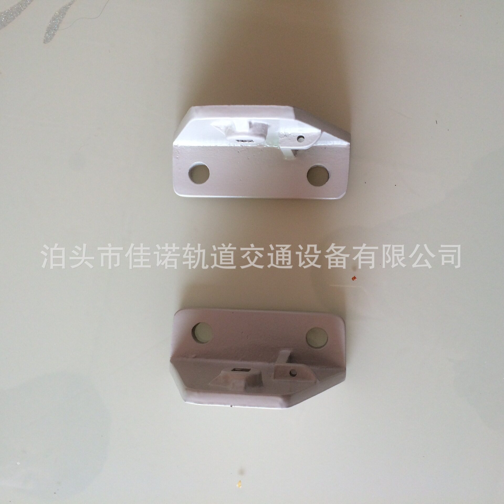 火车硬卧边凳支撑座 25T硬卧边凳支撑 25T边凳支撑座