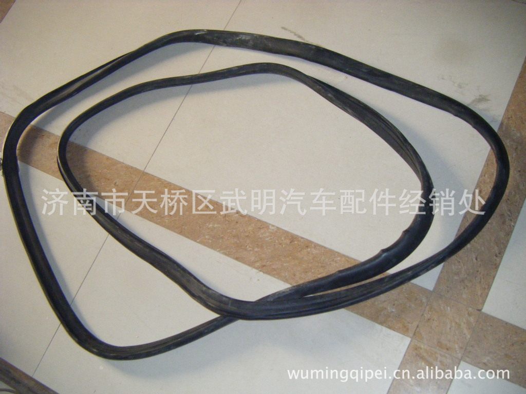 WG1664710010风窗玻璃密封条风挡玻璃密封条 A7 T7H整车配件包邮