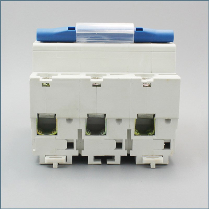 直供380V总开关4P125A空气开关三相交流配电箱DZ47小型断路器