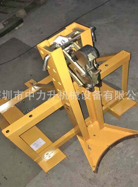 叉车油桶搬运夹 鹰嘴双油桶夹具 DG500C叉车圆桶夹