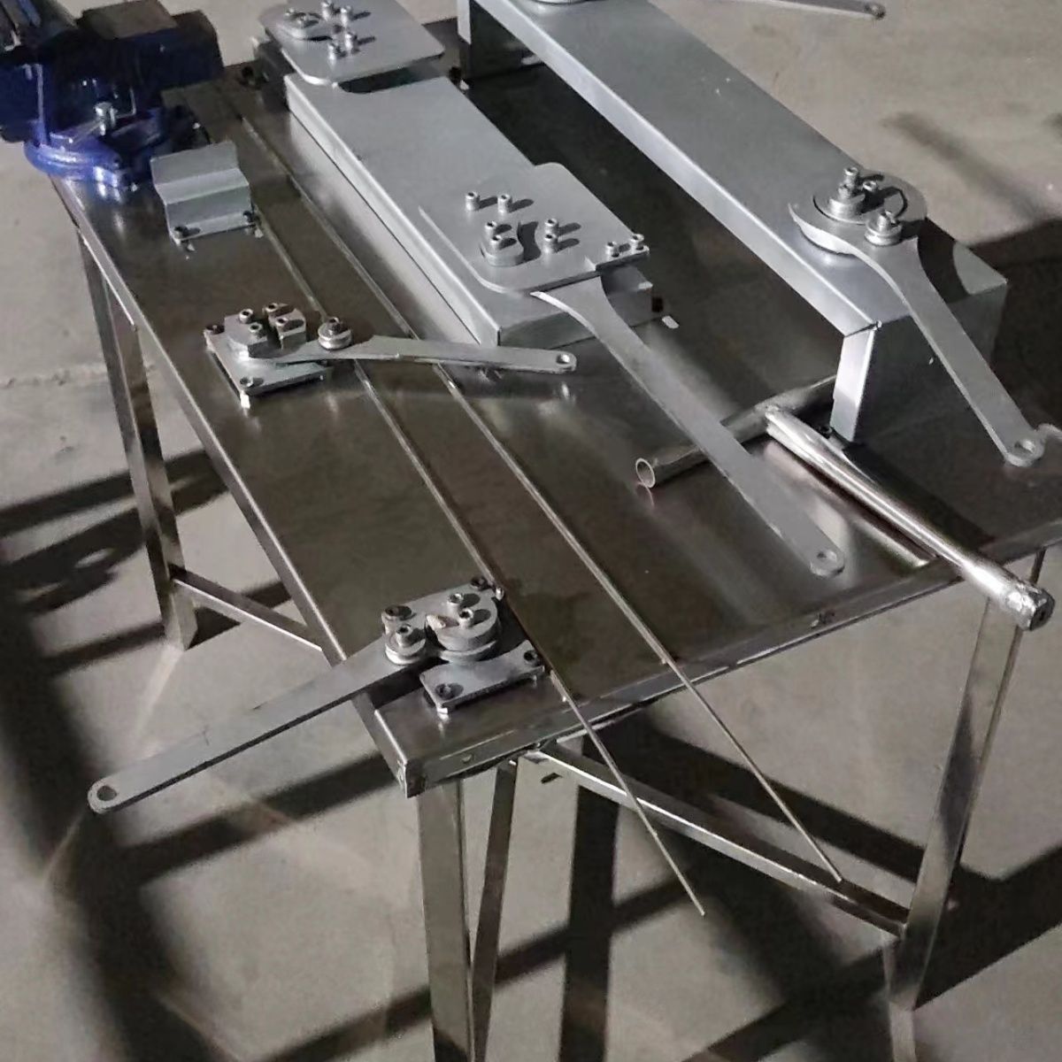不锈钢折弯模具加厚工作台