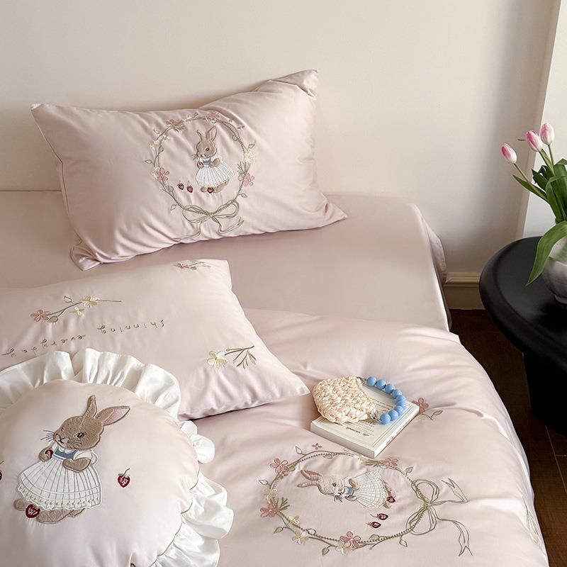 可爱WRM甜美卡10绒0s长棉刺绣通四件套高支纯棉上床单被套全棉床