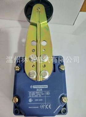 直现货销XR-F57(XCRF57)跑偏开ITG关限位开关C行程开关实物