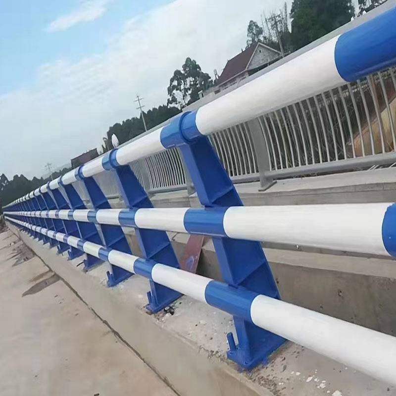 河道防撞护栏厂家 碳素钢桥梁防撞护栏 桥梁景观防撞护栏钢制护栏