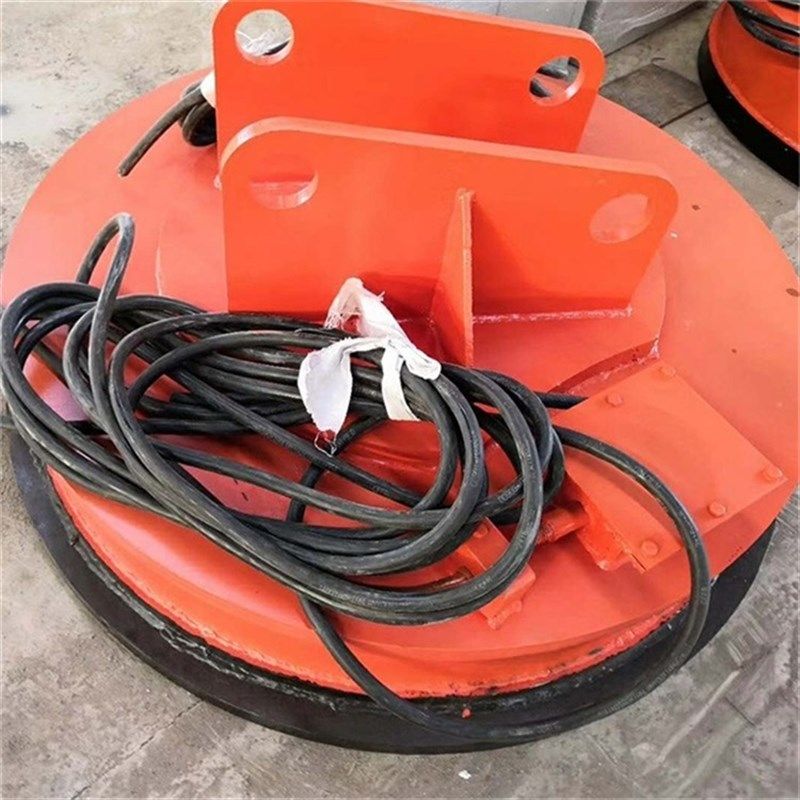 1厂家现货挖掘机强磁吸盘 多功能圆形起重电磁铁 多规格电磁吸盘