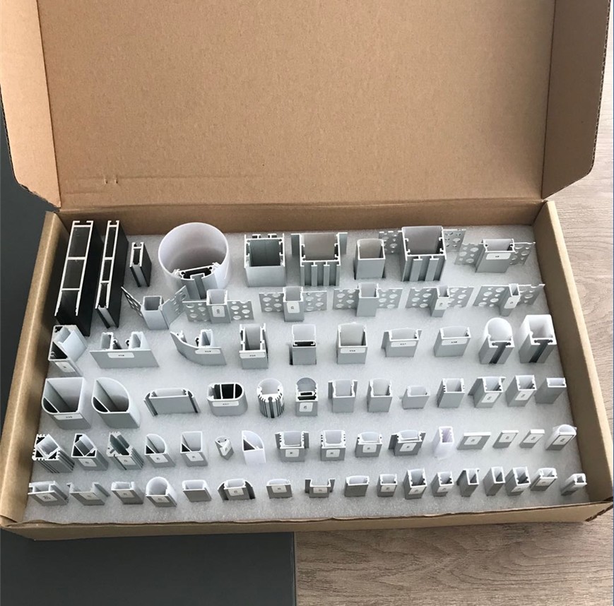 LED灯条铝槽灯具外壳套件嵌入式灯槽线条灯硬灯条外壳罩子样品箱