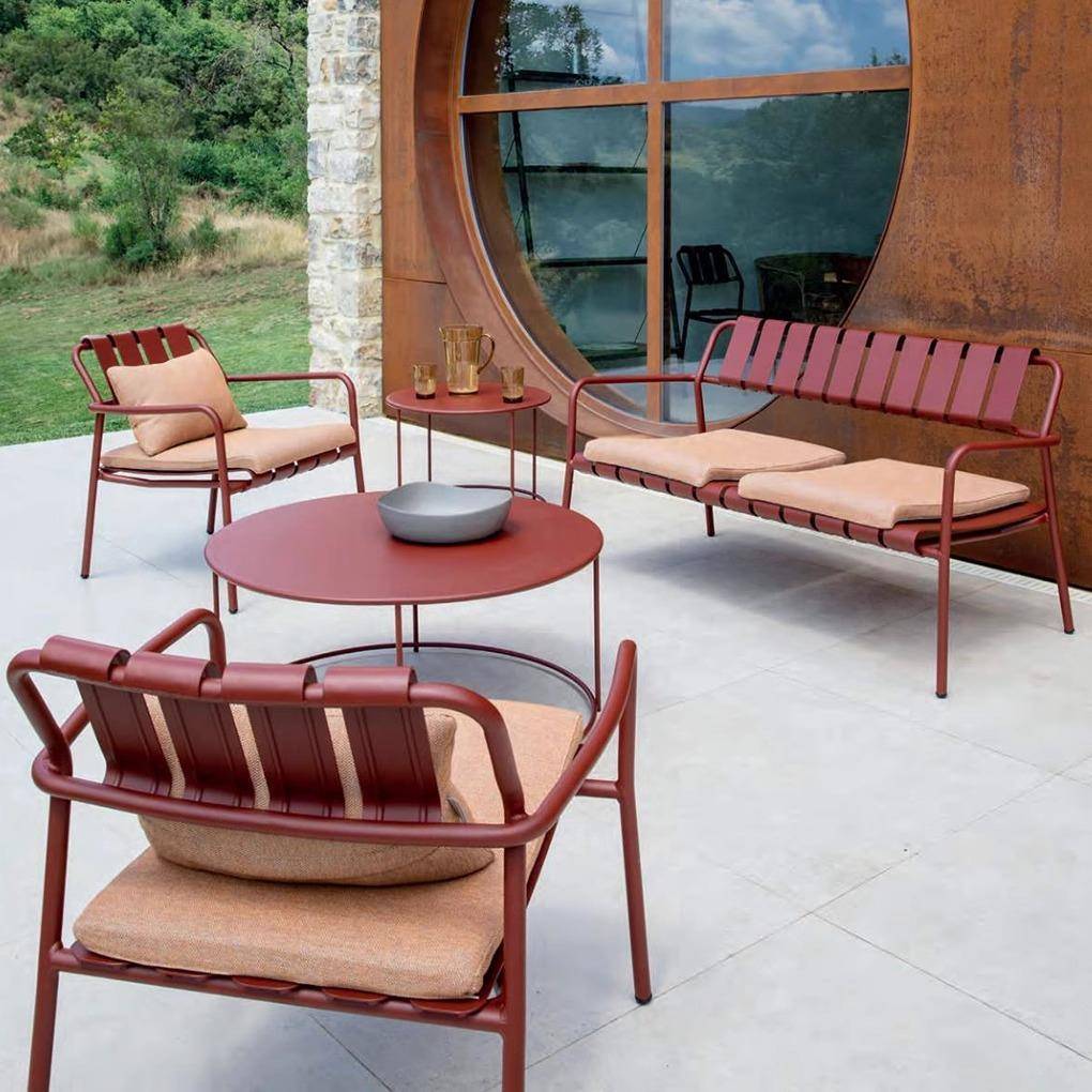 简约庭院金属沙发桌椅别墅露天休闲套装桌椅网红民宿接待休息桌椅