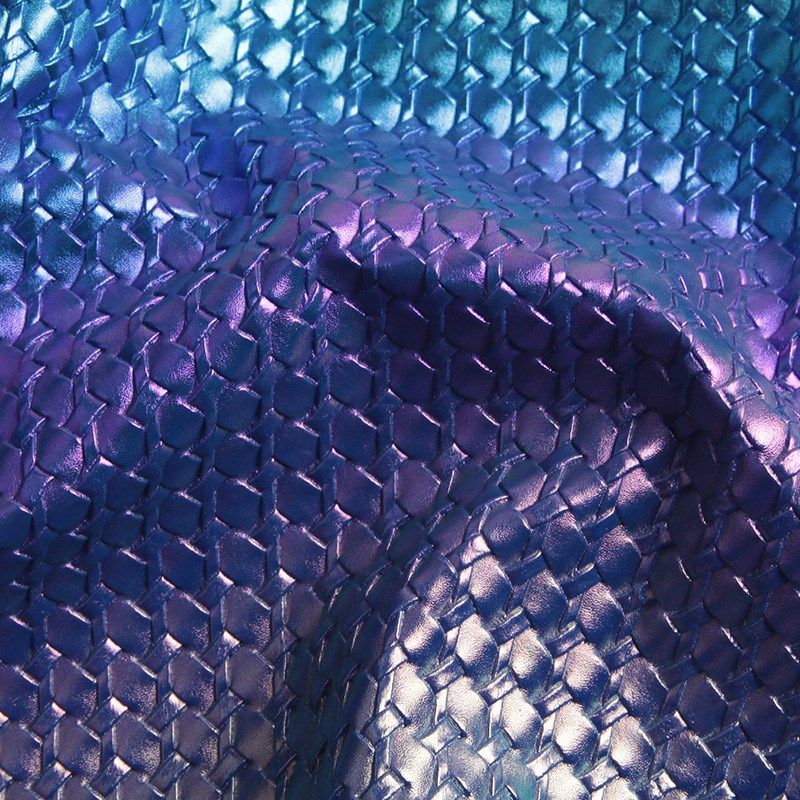 0.8mm彩色网红编织纹pvc皮革 新品渐变彩色编织纹箱包装饰皮革