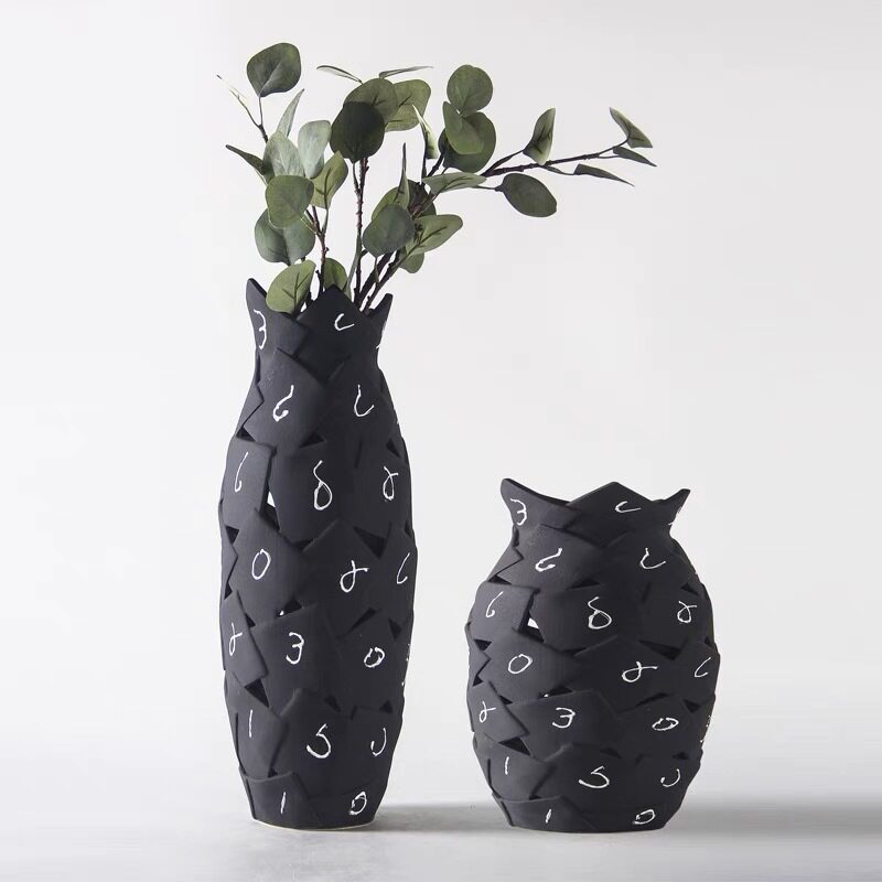 现代镂空陶瓷花瓶工艺品客厅样板间玄关手绘插花器餐桌装饰品白瓷
