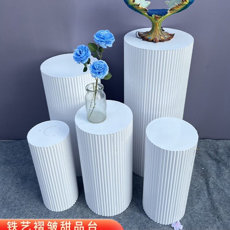 白色铁艺方桶五件套婚礼甜品台