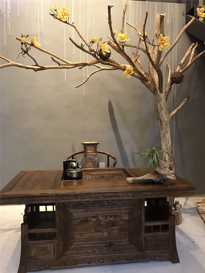 原木色枯树造型实木衣帽架