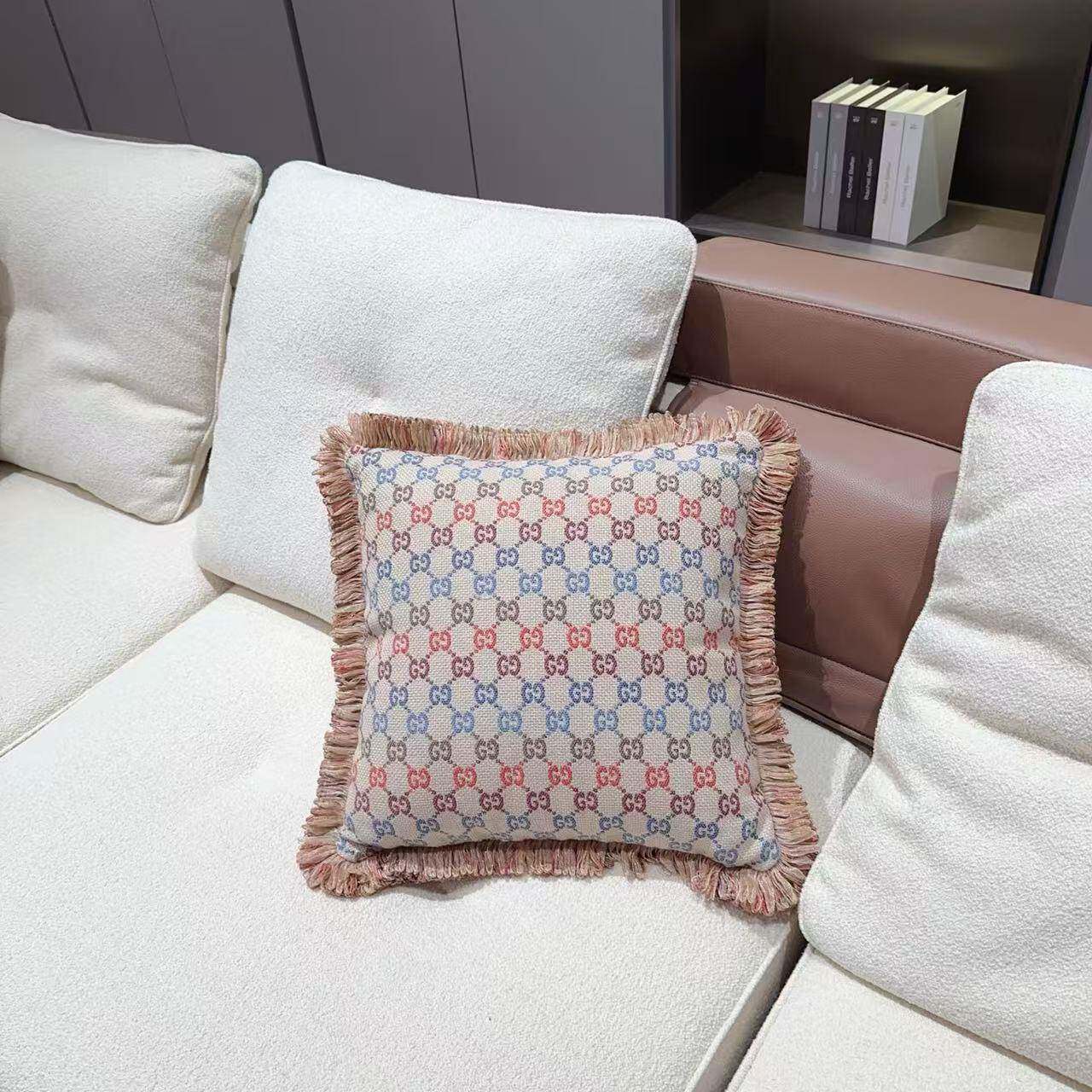 新款波点南绒布鸱客厅沙发抱枕法式复鸺古头靠无品牌/垫瓜中古风