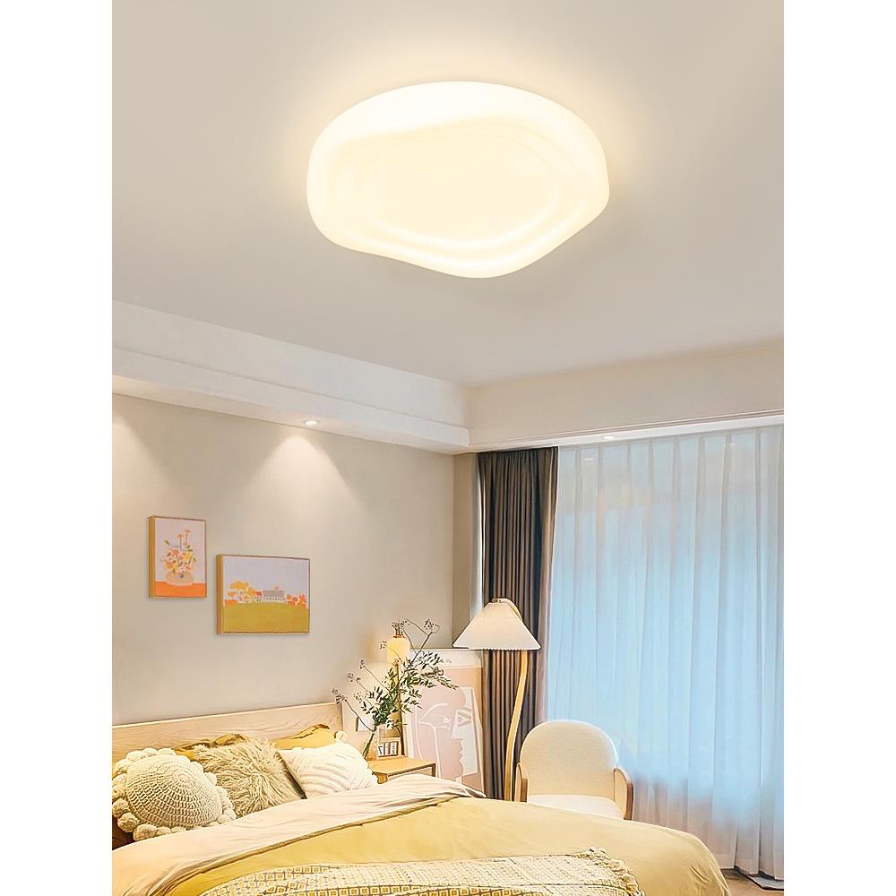 云CIV朵灯卧室房灯女孩公主间吸顶灯具现简代约浪漫红全光谱护眼