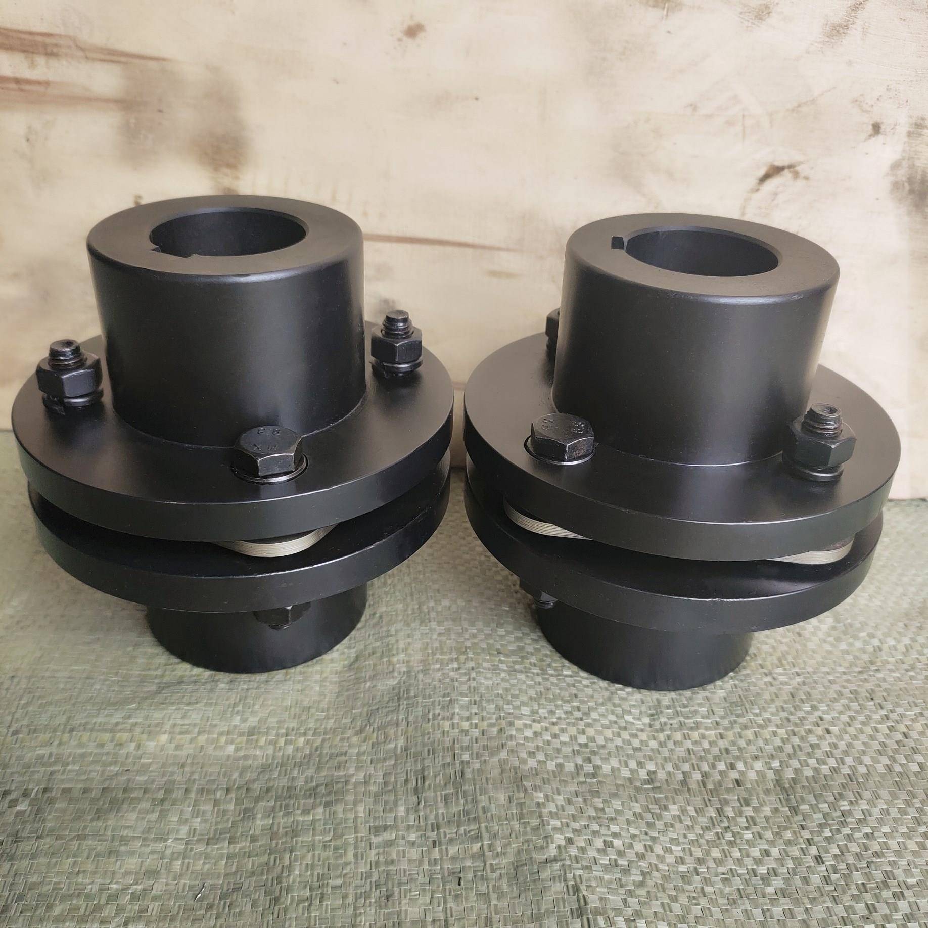 片联联轴器膜JM型轴膜片联轴111器弹性单膜片式轴器膜片连器