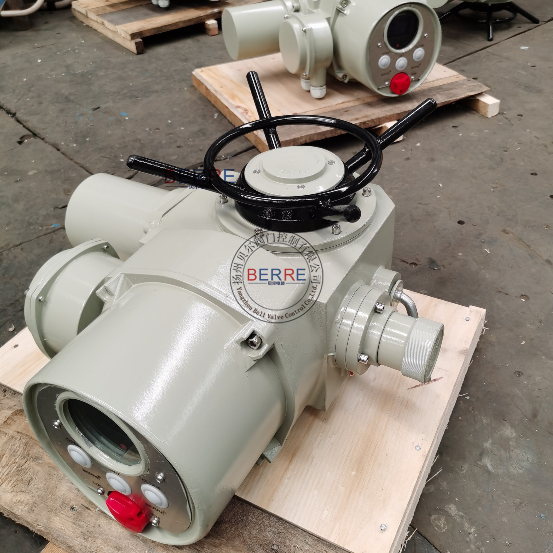 多回转电动执行器 LKFZW10-18-380V自动化仪器设备执行机构