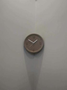 科装挂饰技纯色墙33451角简约现代打孔免艺钟术数字遮孔静音钟角