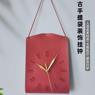 装卧室YY639552代复古个性现艺术墙钟挂形皮革钟客厅饰钟表袋静音