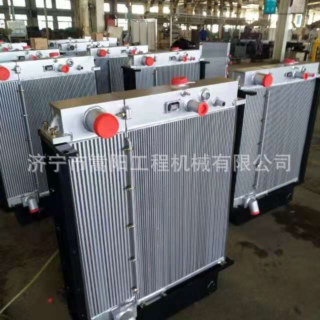 海推重工HD16推土机水箱总成