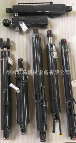 徐工挖装机两头忙W30-25 W30G402102684WZ30E.09.01.19 翻斗油缸