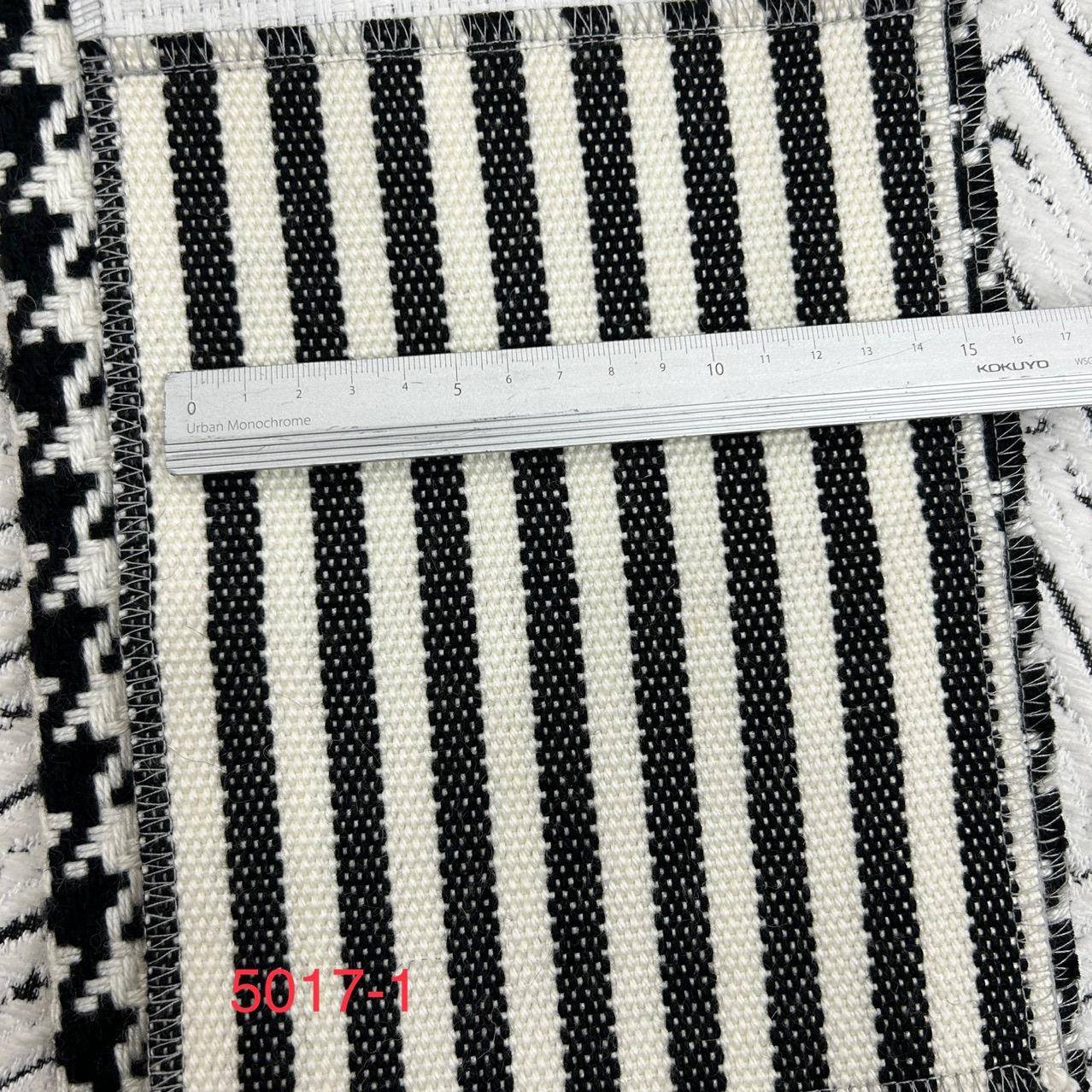 羊绒成分黑白编织千鸟格面料样板房尾巾面料床28wool7a2%388%cyli