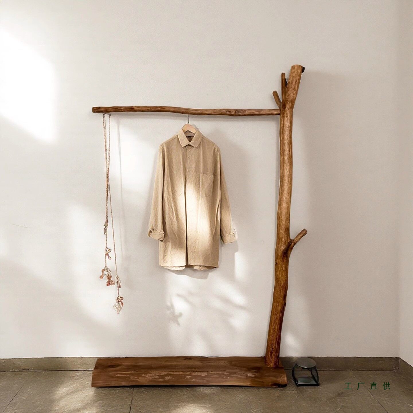 原木实木7字型落地服装展架