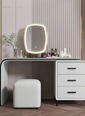 意轻台奢实木梳妆台简约化现代皮质AAD软体白色奶油风梳妆带灯妆