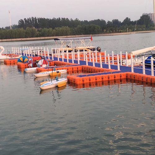 水上码头水上栈桥滚筒组装灵活配件齐全水上码头浮桥浮筒承重性好