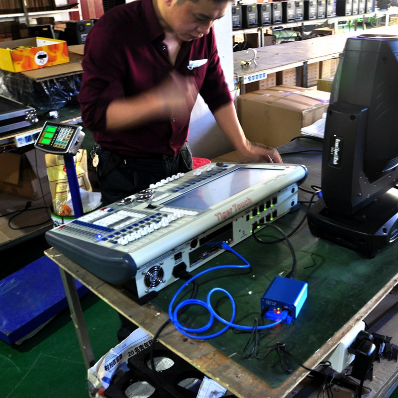 蓝色2路ARTNET舞台灯光网络信号传输控制器3芯输入输出带网络接口