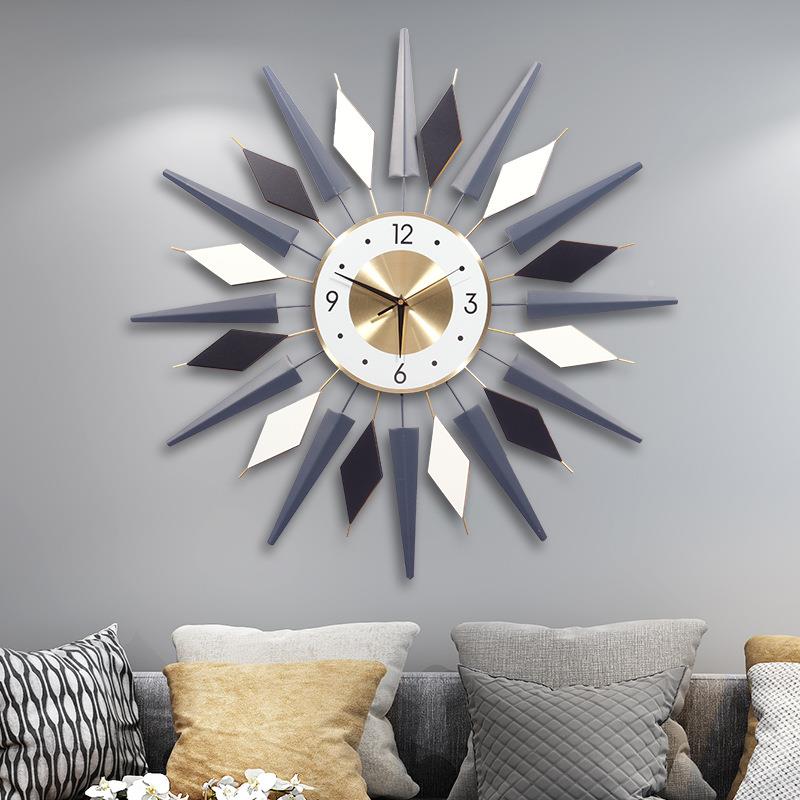 钟钟轻时尚简约客LUH厅表个性奢创意网红装饰时钟挂墙现挂代家用