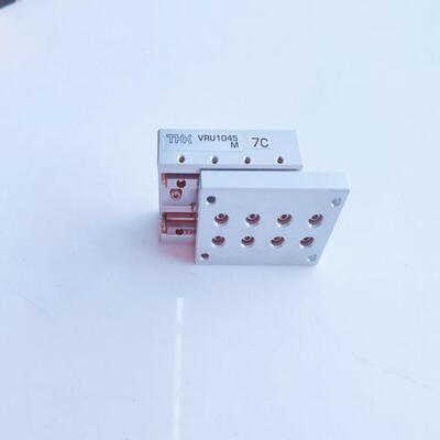 销售THK交叉滚子工作VRU1075MYWJ/025/1台035/1045/1055/1065/203