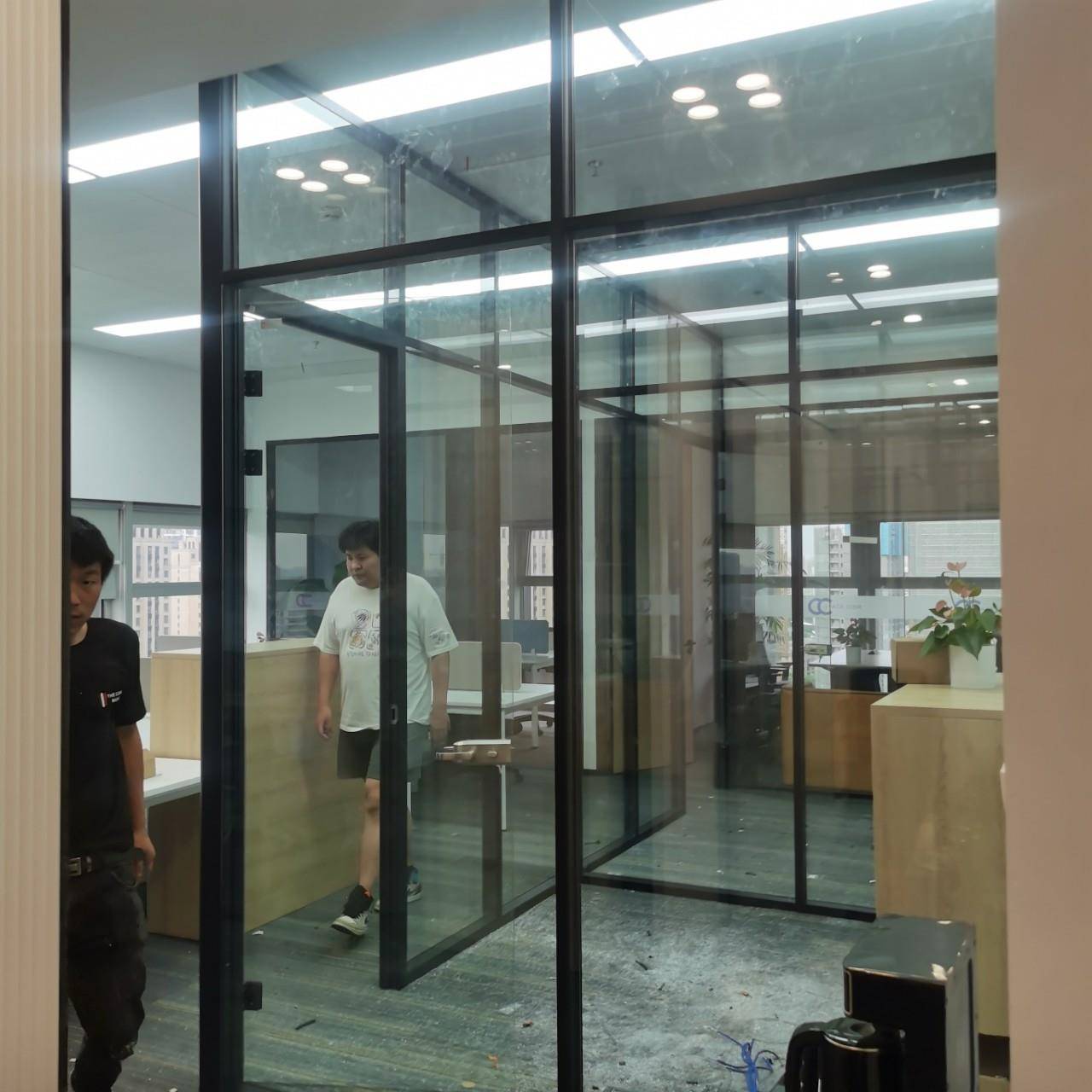 海玻璃隔断玻璃屏风贴零膜ZTC玻璃木不绣钢售门厂家上安装