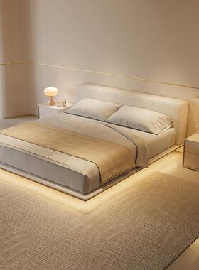 平线悬浮卧床1床.8米现代简约地主卧奶油风双人床婚室布RZP艺设计