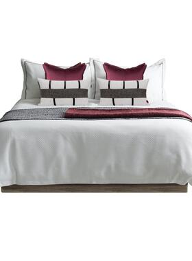 新中式红色多件套展厅床上OYP品酒红美式轻奢样板用间布艺软装色