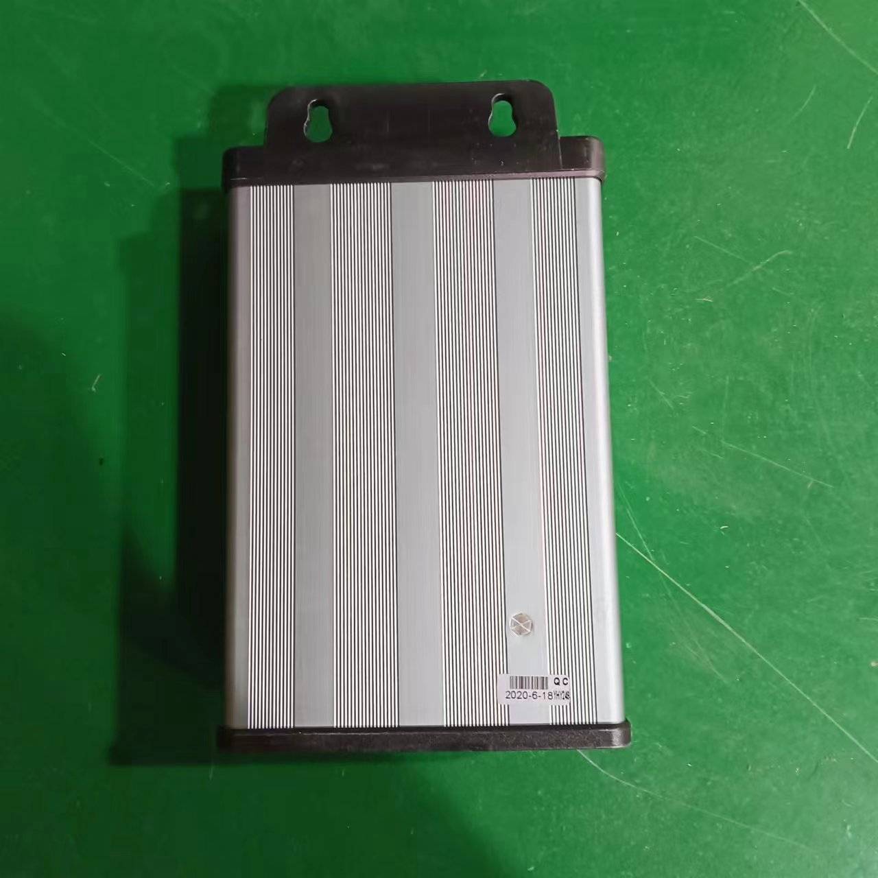 LED防雨电源12V400W防水户外电源洗墙灯防雨变压器护栏管电源