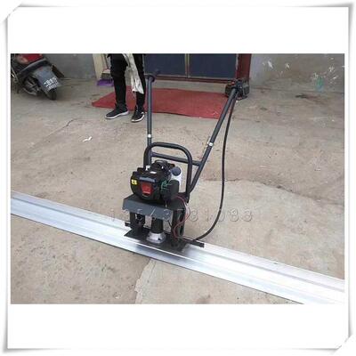 四冲程油振捣尺混凝水泥地坪磨平机K1000佳土凯佳手扶式振凯平尺