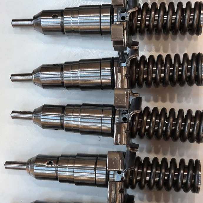 现货销售CATC7发动机喷油器10R-4761 557-7627 328-3585喷油嘴