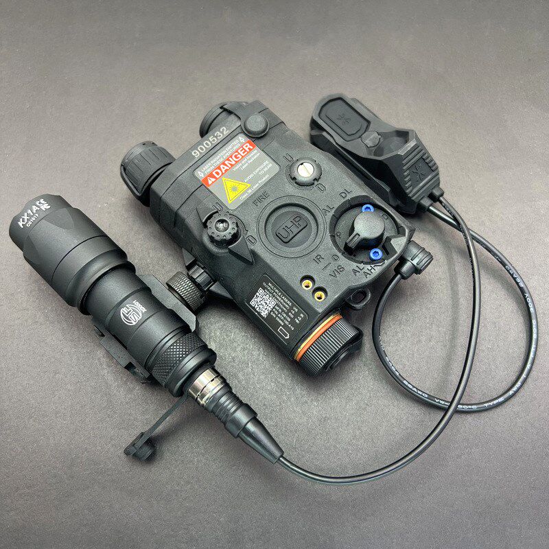 海外版PEQ15红绿镭射IR指示器M300A/M600C爆闪手电筒AXON双控套装