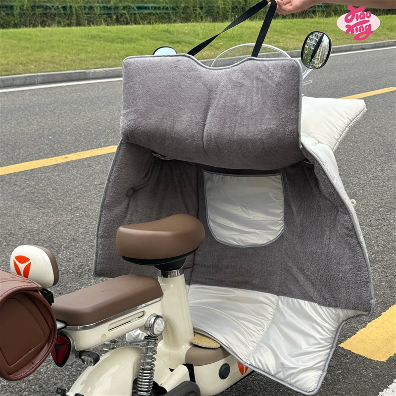 电动车挡风被冬季加绒特厚电动车挡风被冬天防水摩托车牛角扣通用