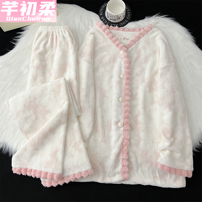 法兰绒睡衣女新款冬季珊瑚绒绿色