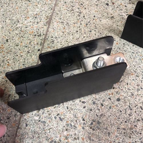 台达变频器C2000和CP和AB400系110-132-160-200KW塑料接线端子排