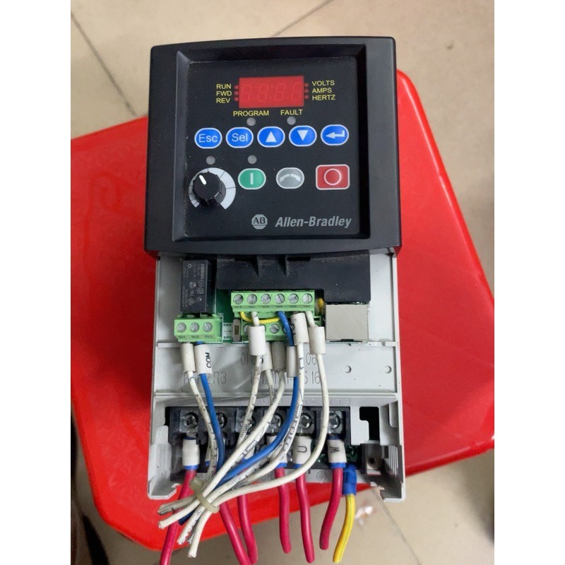 AB变频器22A-08P7N104 拆机成色功能正常,