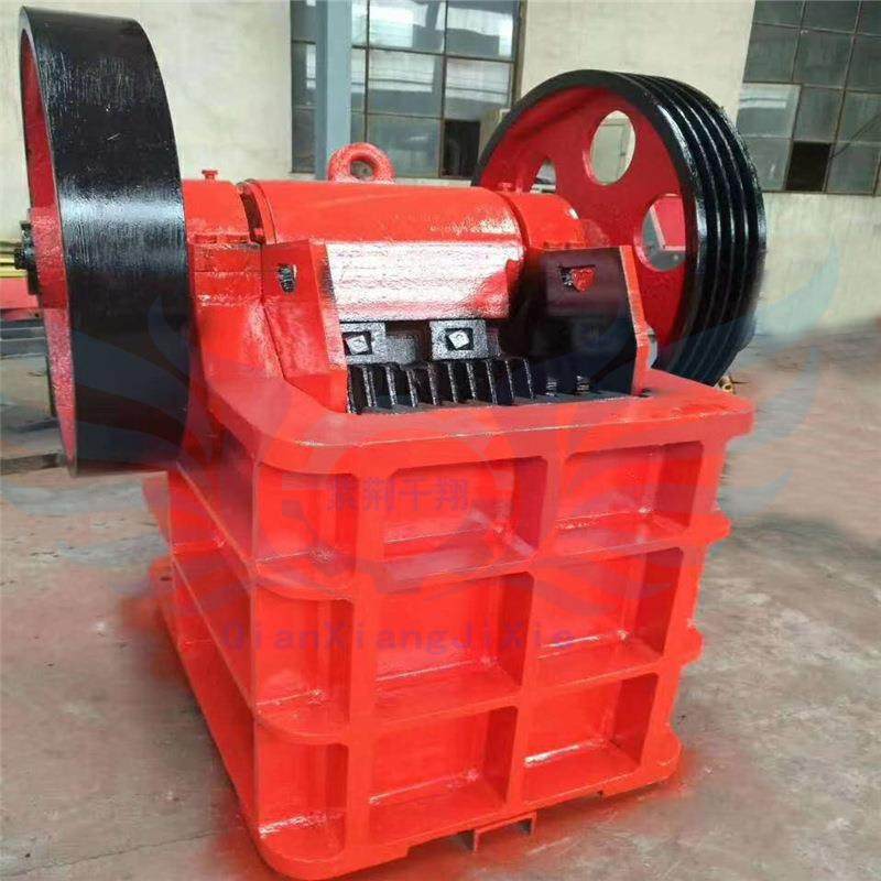 白云石挤扁锰钢衬板牙板颚式石料粉碎机 建筑垃圾pe46鄂破碎设备,机械设备,破碎机,淘宝优惠券,粉丝福利购,淘宝优惠卷