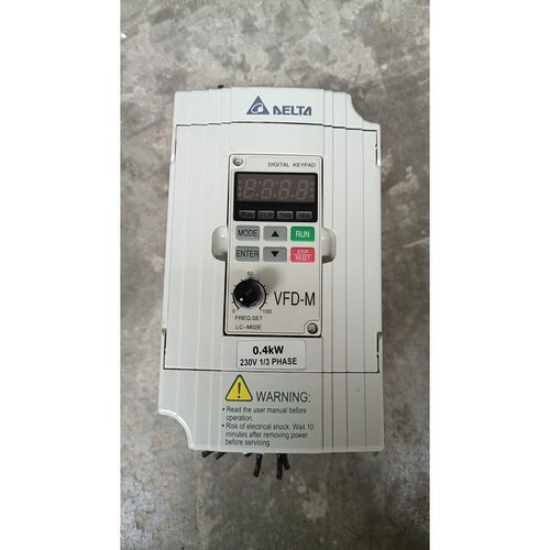 220V台达变频器0.4KW  VFD004M21A