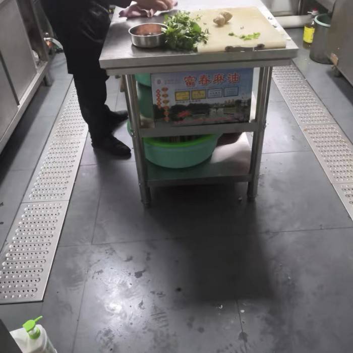 cs不锈钢工作台置物架操作台酒店饭店厨房灶台切菜桌商用加厚收纳