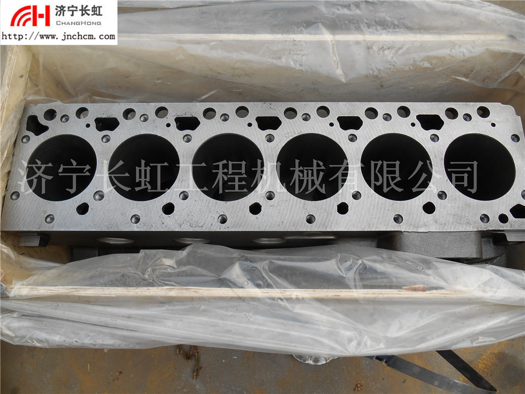 原厂配件直供：康明斯NT855-C280发动机：3928797 汽缸体