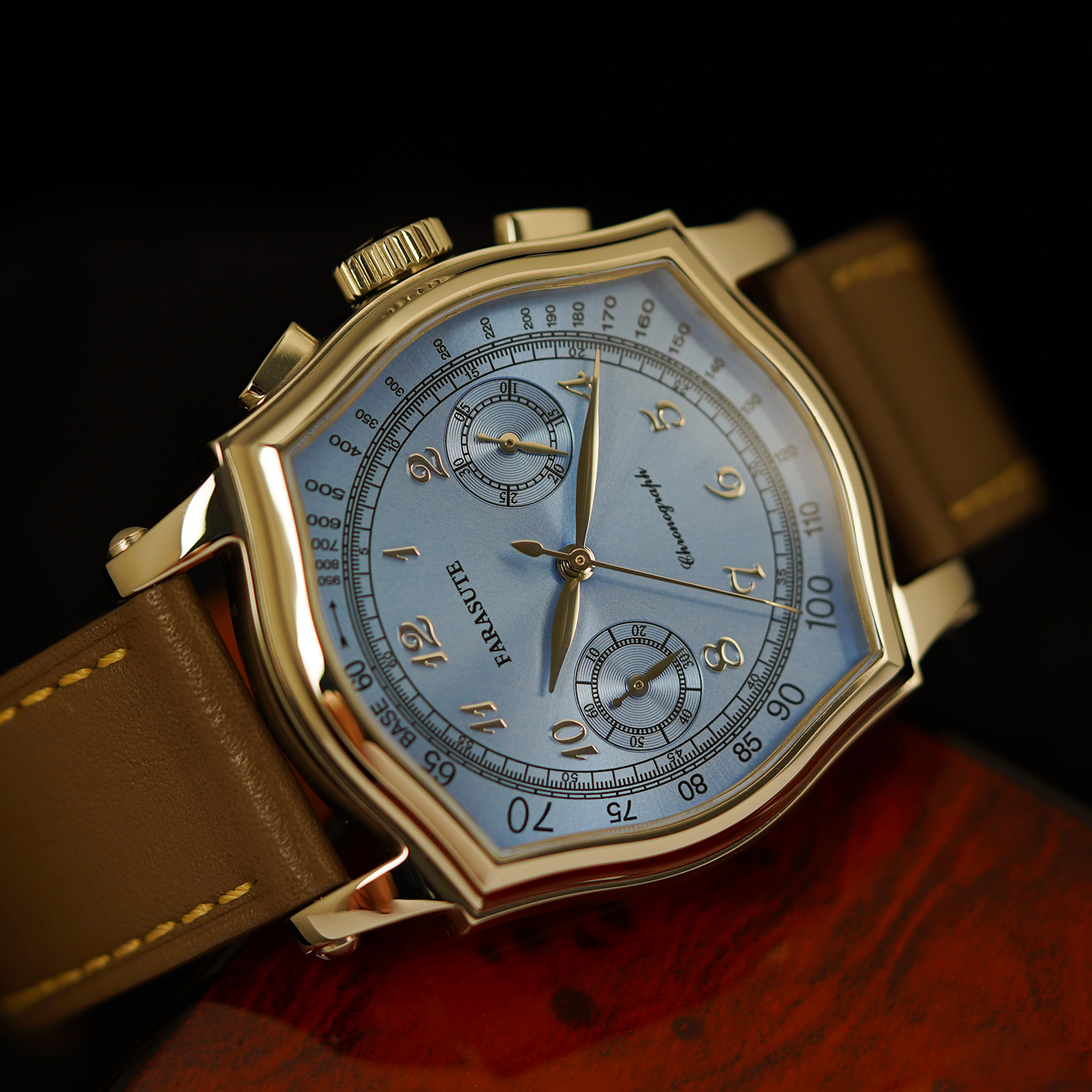 男士轻奢机械腕表复古风