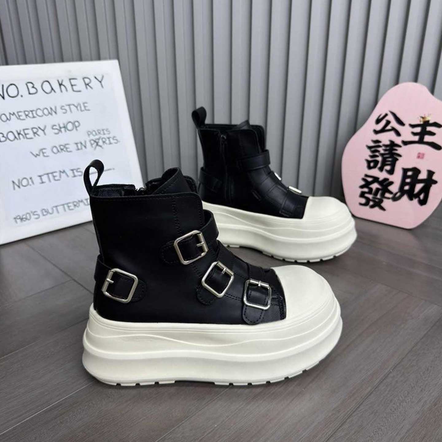 欧货大头厚底增高马丁靴女2025秋季新款英伦风皮带扣休闲机车短靴