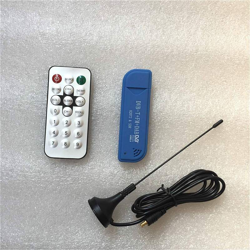 高灵敏度RTL2832U+R820T2 USB DVB-T FM SDRHelloCQ无线电